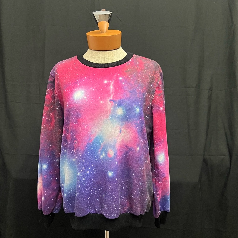Galaxy sweatshirt - pre owned no brand tag - lightweight